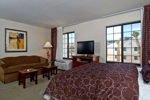 Staybridge By Ihg Hotel